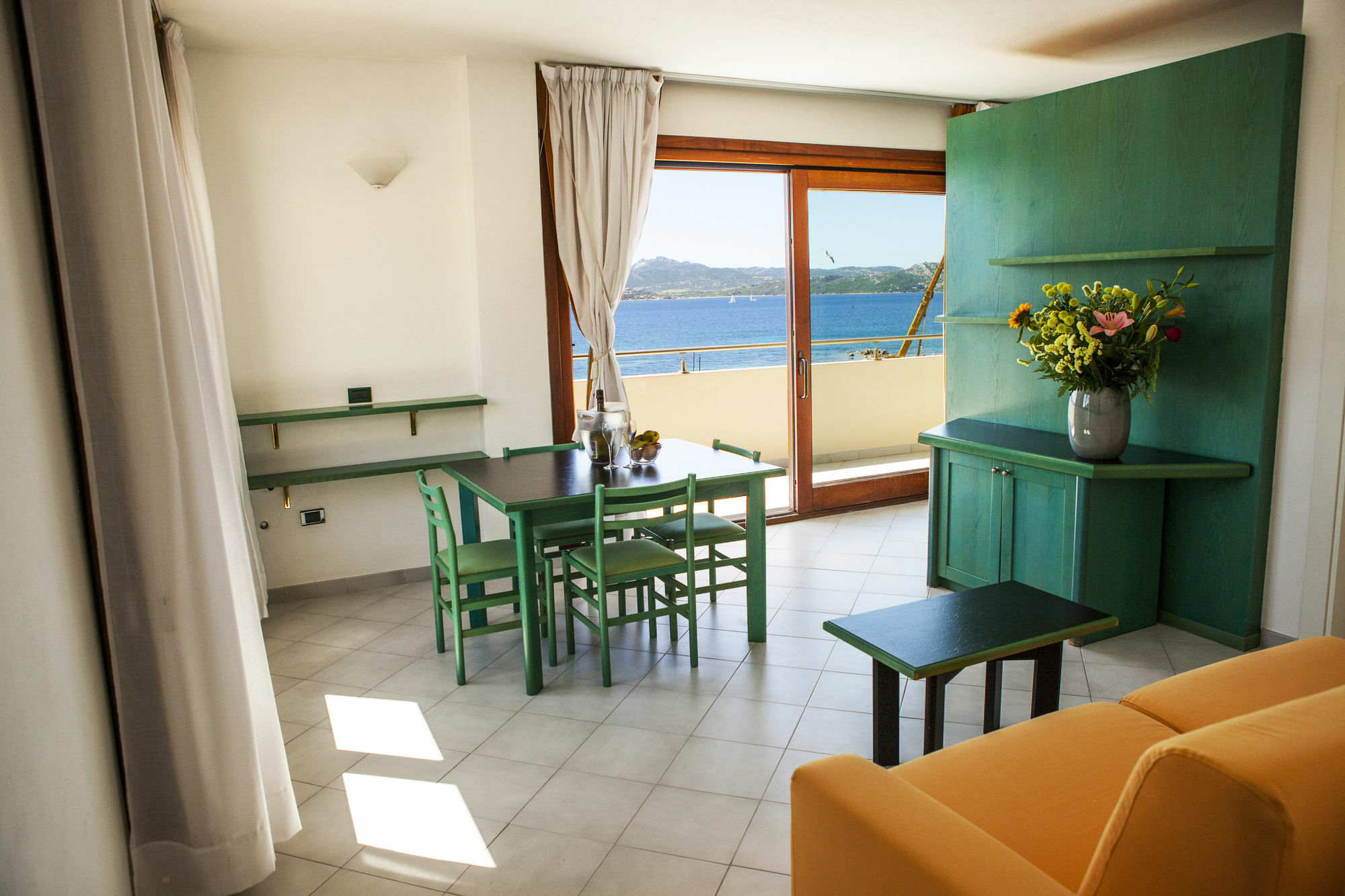 Hotel Miralonga La Maddalena  Exterior photo
